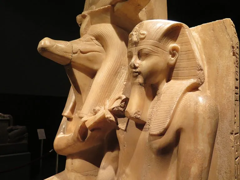 AxColt Livro Trilogia Latitude 15 Amenofis III e o deus Sobek no Museu de