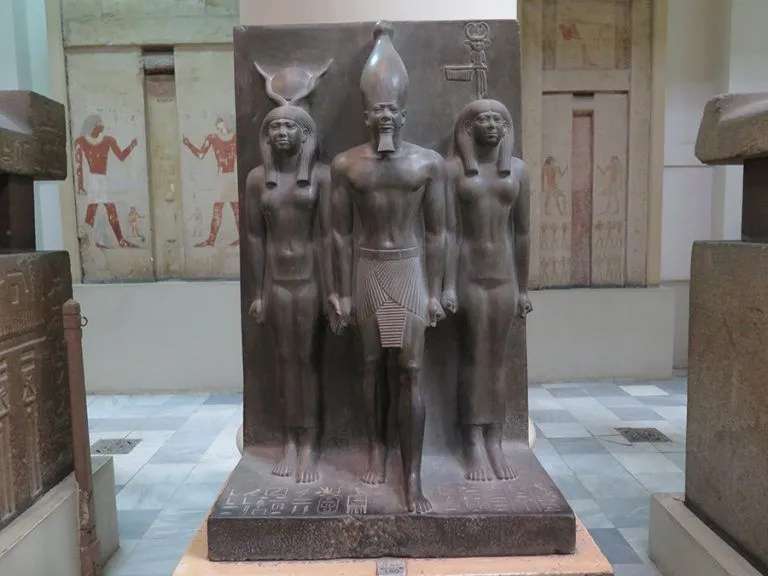 AxColt Livro Trilogia Latitude 15 Escultura no Egito Antigo